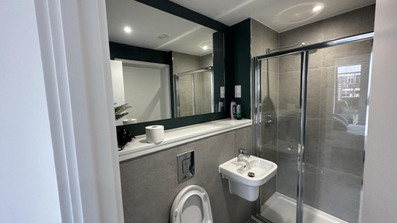 Lux Livin' Apartments - Luxury 2 Bed Apartment With Sky Garden Manchester Exterior foto